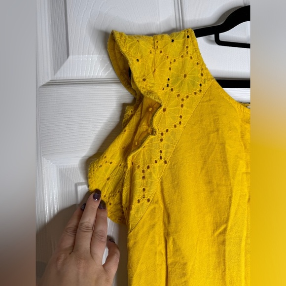 UMGEE Golden Yellow Linen Cotton Eyelet Raw Hem Blouse Size Medium Boho Hippie - Picture 4 of 5